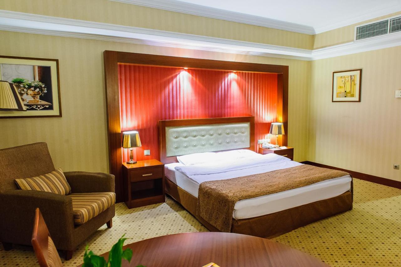 Diplomat Hotel By Ag Hotels Group Astana Exterior foto